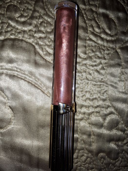 Блеск для губ  от Estee Lauder