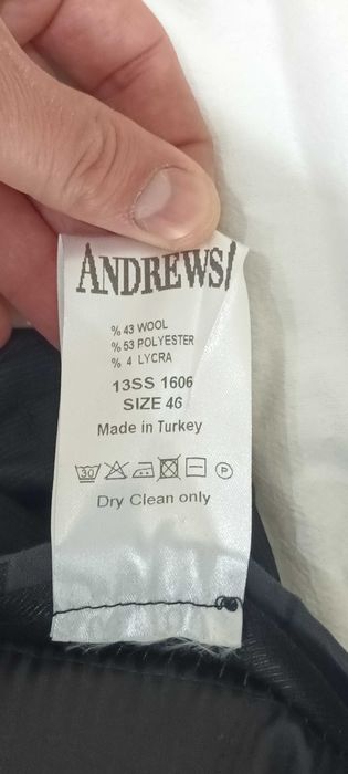 Оригинален мъжки костюм Andrews размер 46(М) сако,панталон,вратовръзка