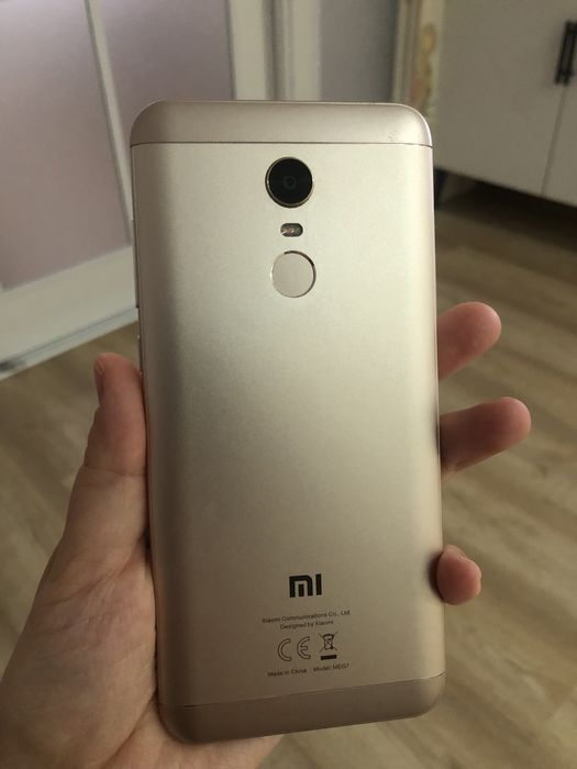 Redmi 5 Plus в отличном состоянии