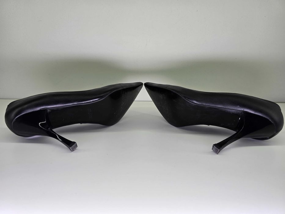 Черни обувки на ток - Естествена кожа