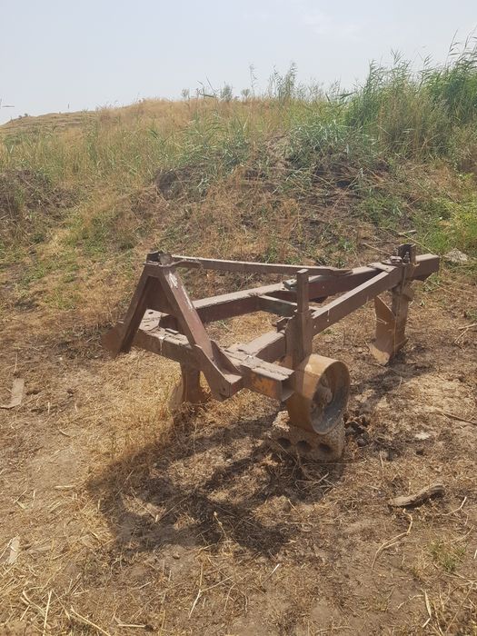 Плуг 3та корпусли