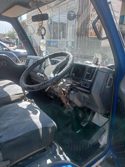 Продам авто Мазда Титан