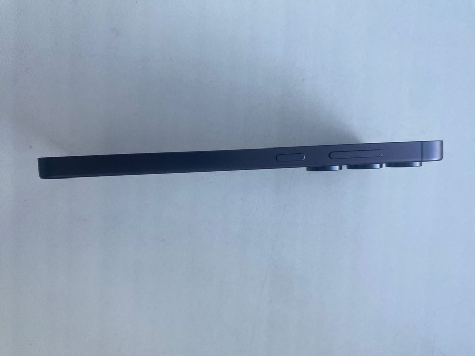 Самсунг  S 24 FE