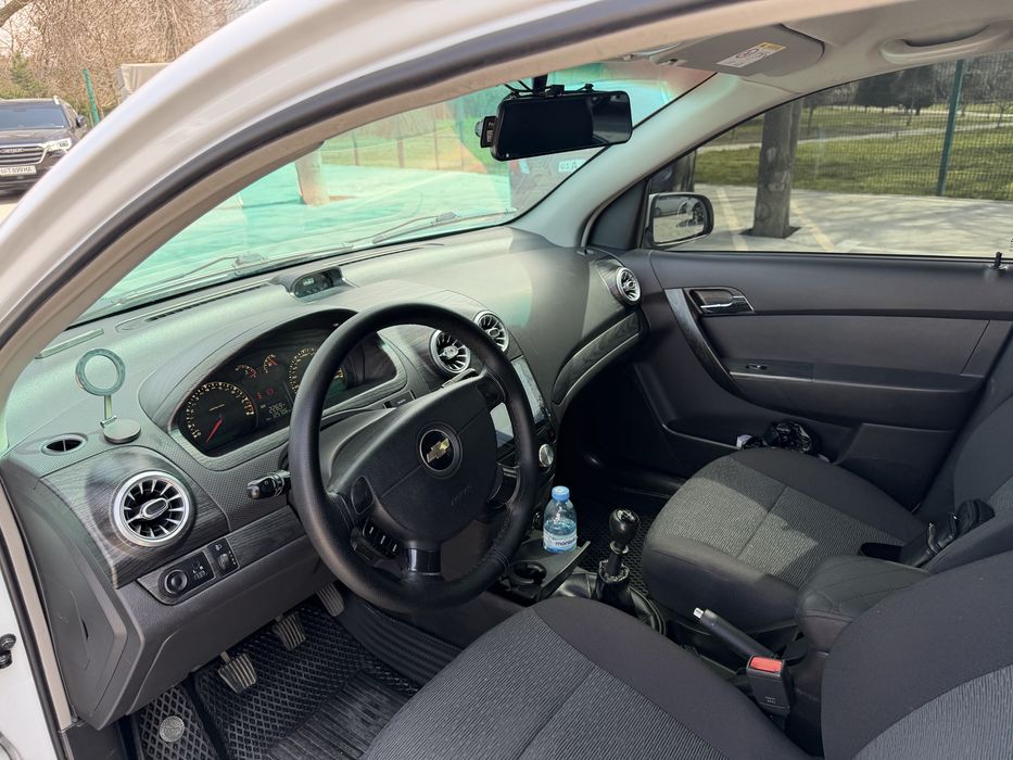 Продается Nexia-3 2 позиция М/Т в идеальном состояние