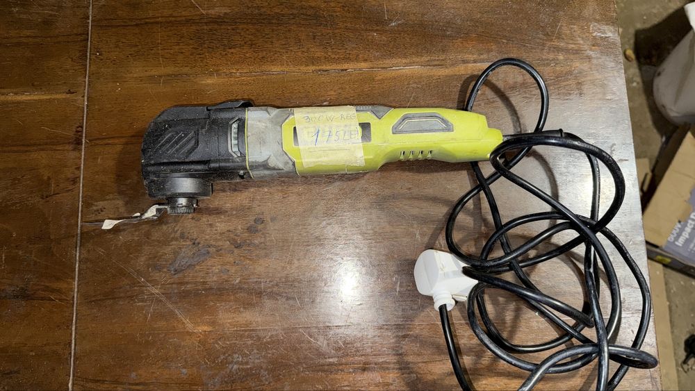 Vand instrument multifunctional