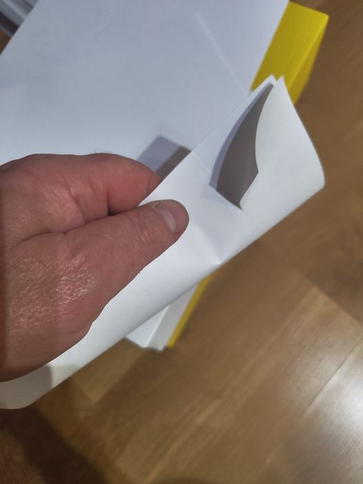 Самозалепваща хартия А4 за принтер