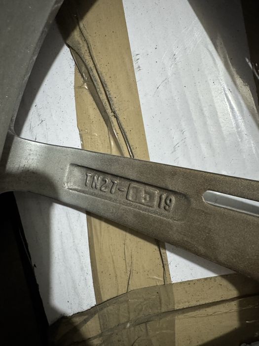 Джанти Tomason TN27 superlight