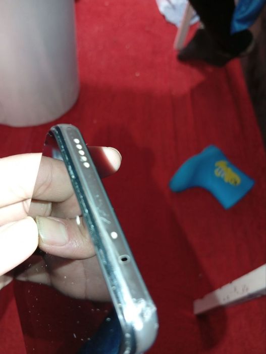 Xiaomi 12T yaxshi xolatda pul zarur