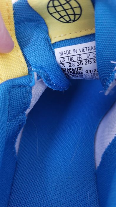Adidași Adidas Vulc Raid3R Mickey Mărime 35/22 cm interior.