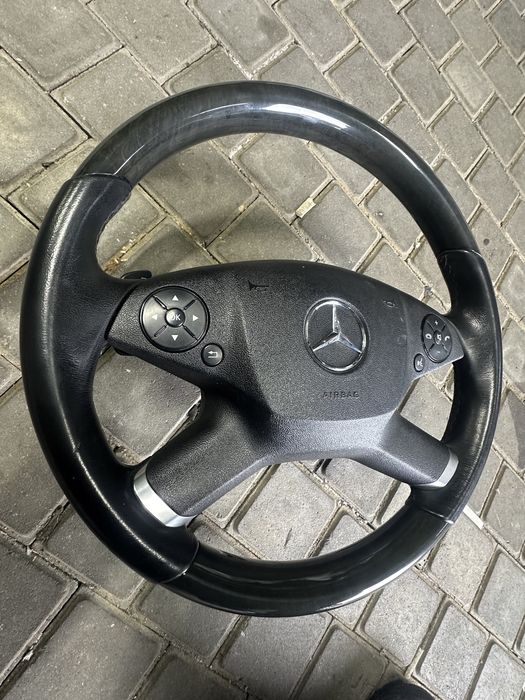 Руль на Mercedes 212.