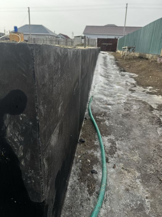 Продается старый камышитовый дом