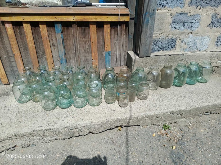 Банки стеклянные по 2 и 3 литра