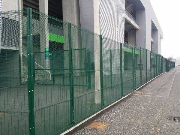 Забор из ограждений 3 д панелей