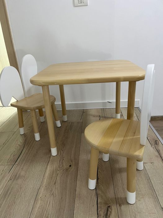 Masa cu 2 scaune iepuras