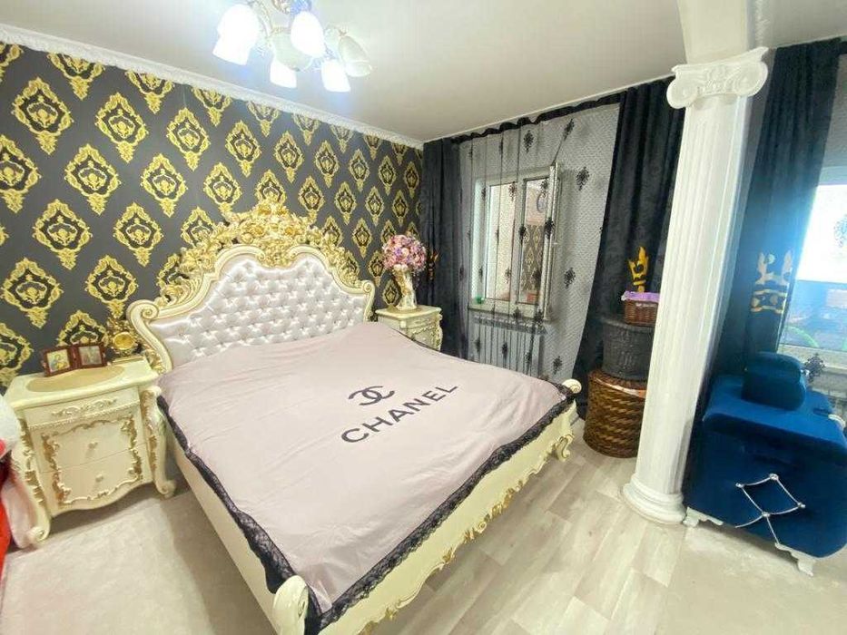 кровать двух спальная