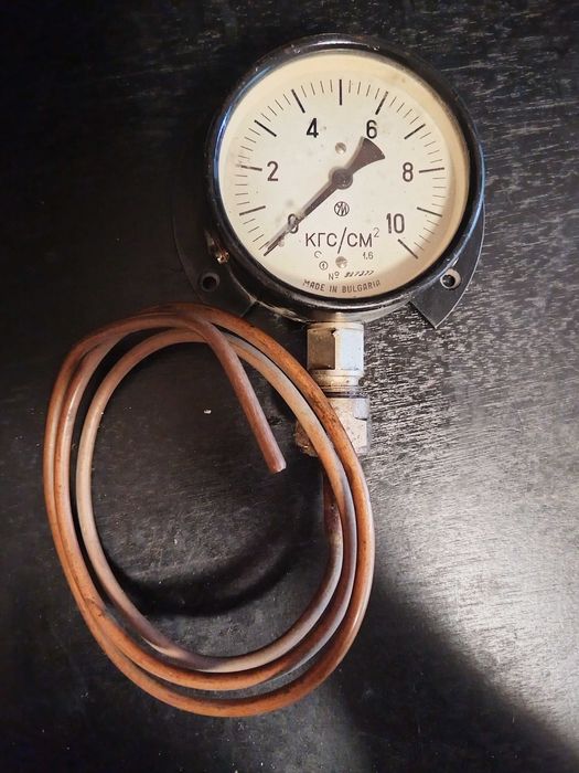 Оригинален български манометър с медна капилярка  1970 Фабрична пломба