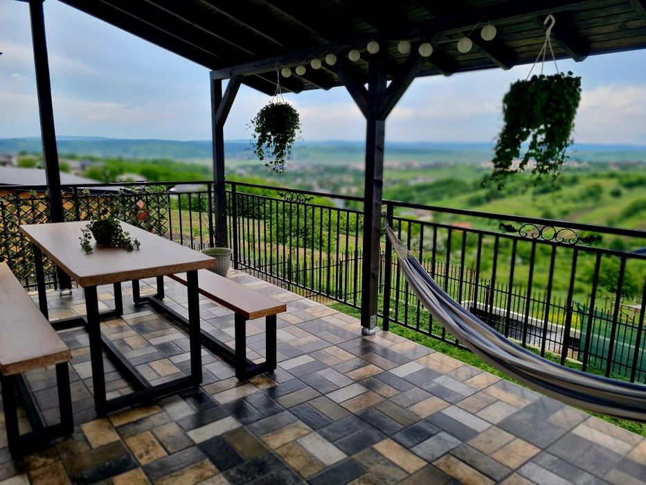 Casă în Valea Lupului / 4 camere / asfalt / garaj / magazie