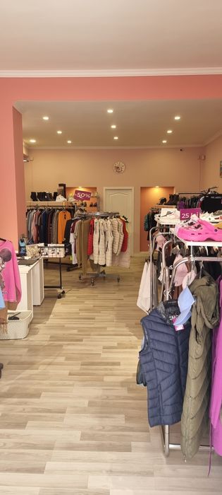 De închiriat spațiu comercial str.  Mihai  Eminescu nr 4