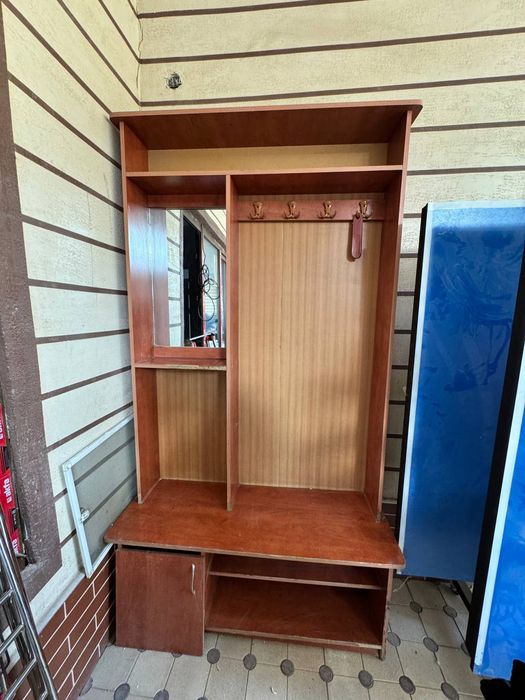 Продаётся шкаф для прихожей