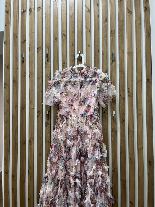 Продаи платье на мероприятие размер S