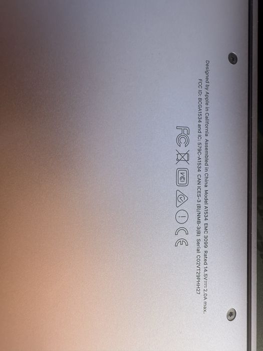 Macbook 12 m3 256 gb 16 ram  220 лв