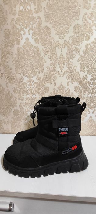 Отдам сапоги для мальчика.