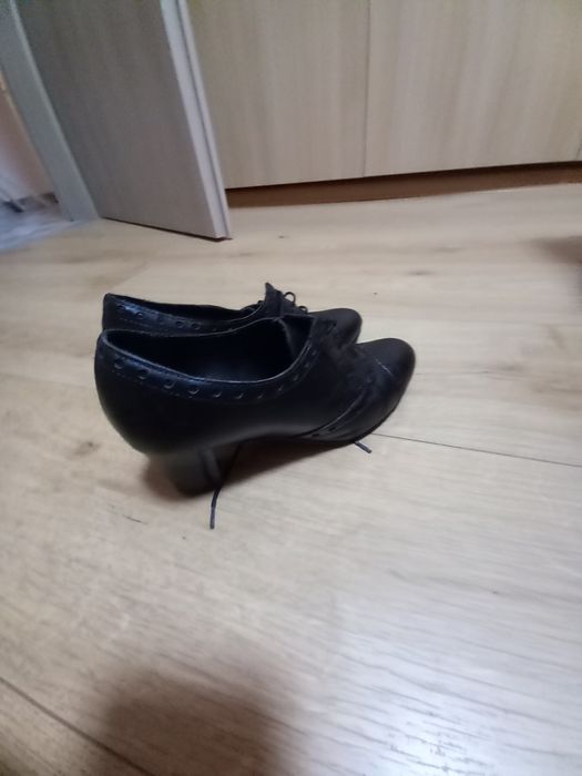Дамски обувки черни