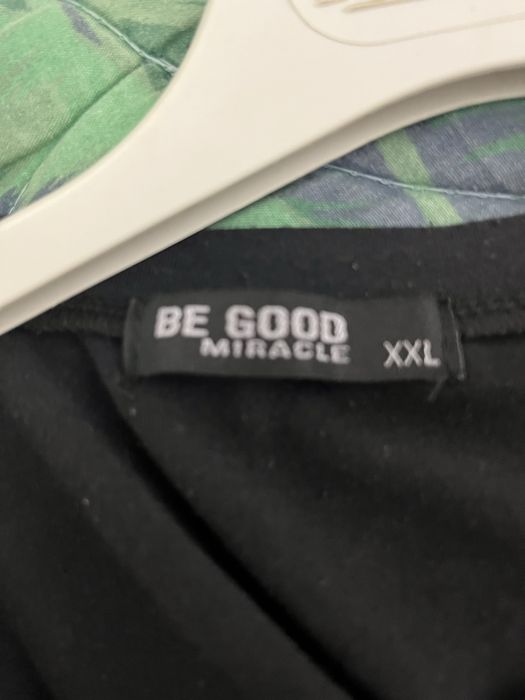 Tricou și pantaloni scurți