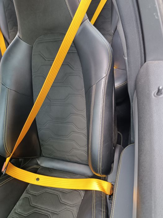 Ремонт на колани. Цветни оригинални предпазни колани!