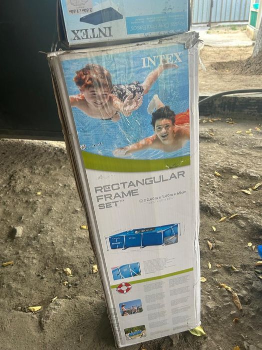 Продам бассейн в хорошем состоянии