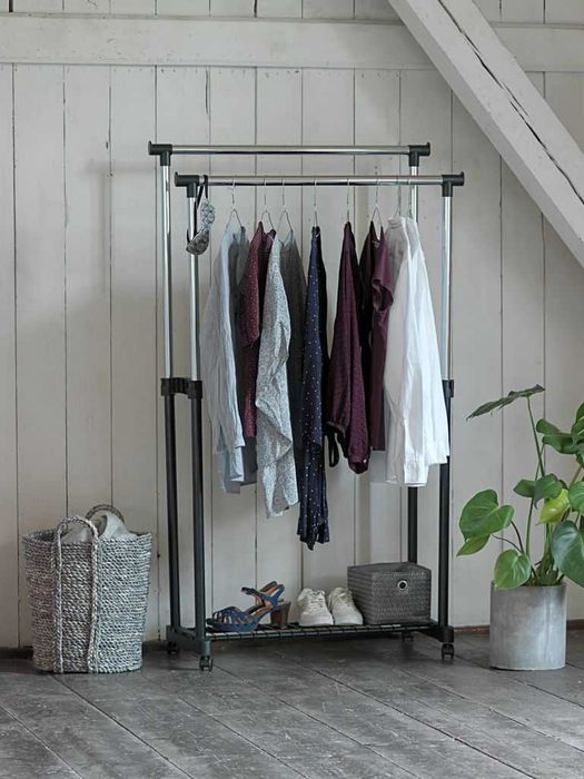 Vand Suport umerașe GUDME dublu negru/crom de la JYSK