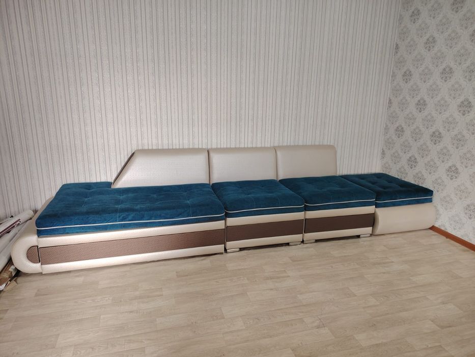 Мягкая мебель. Диван