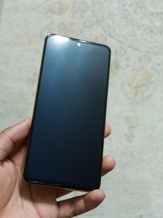 Xiaomi poco X4 Pro 5G и Xiaomi Redmi 12