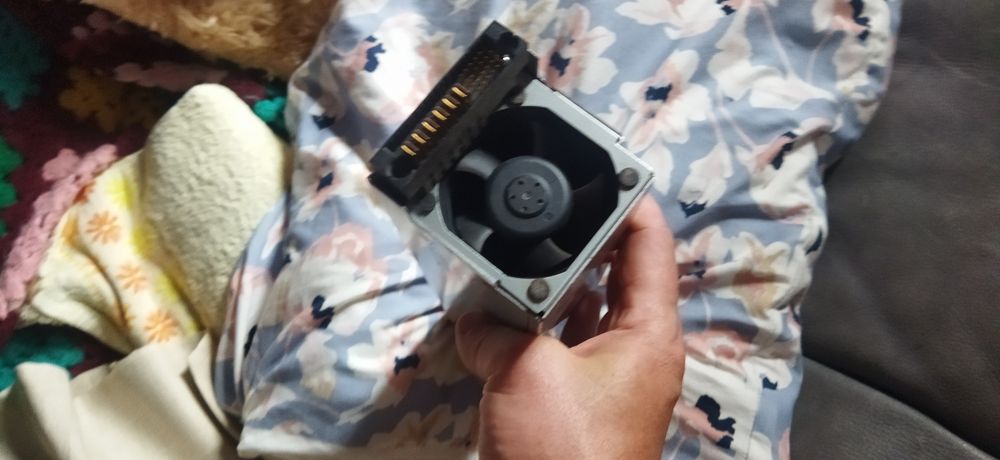 Sursa  Dell model N750P-S1