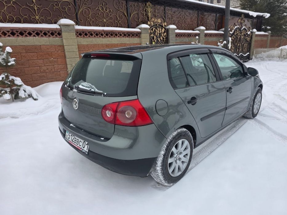 Продам гольф 5 2004 года