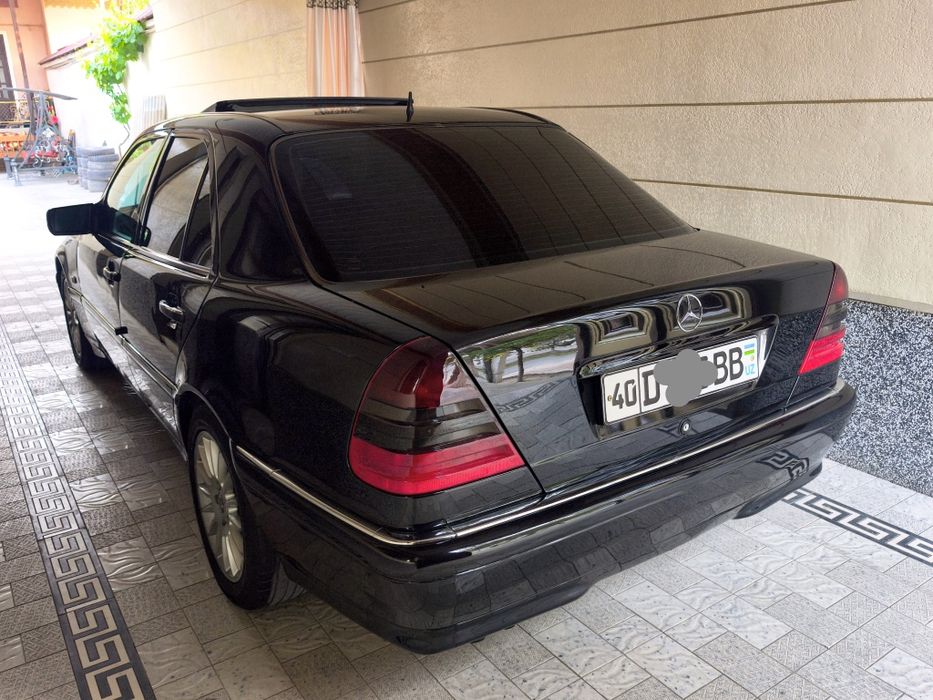 Мерседес 202 рестайлинг 112 3.2 обйом