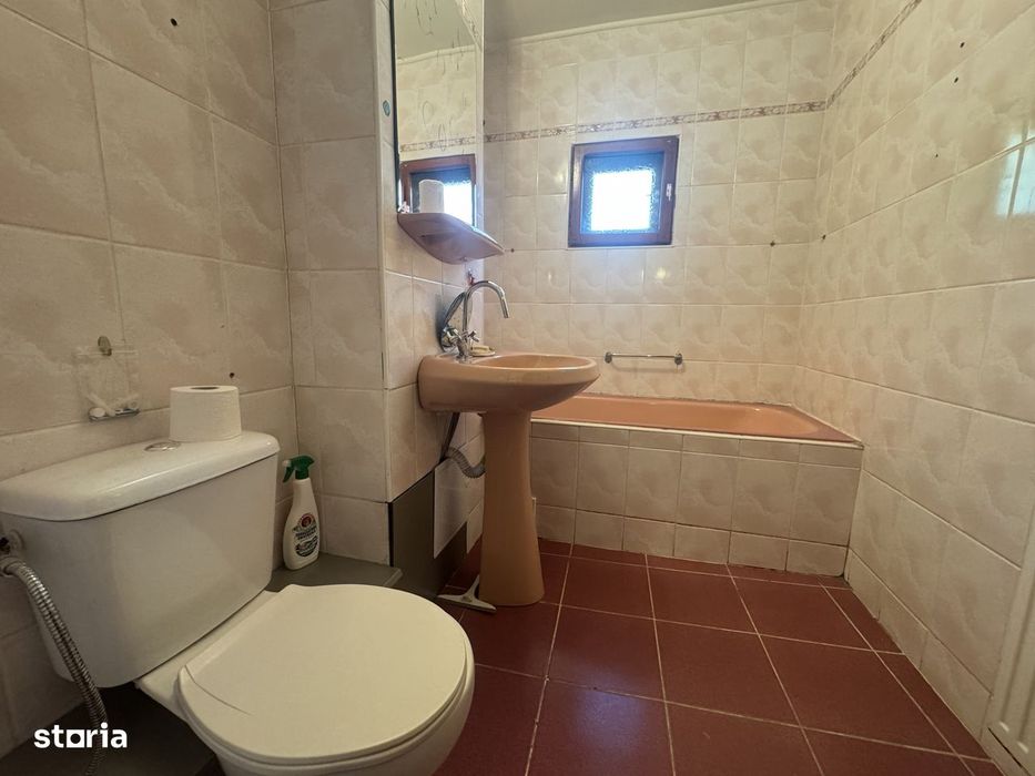 Nemobilat 3 camere 85 mp cu grădină Tatarasi Metalurgie