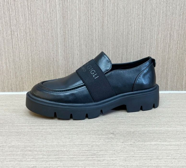 Женские лоферы новые