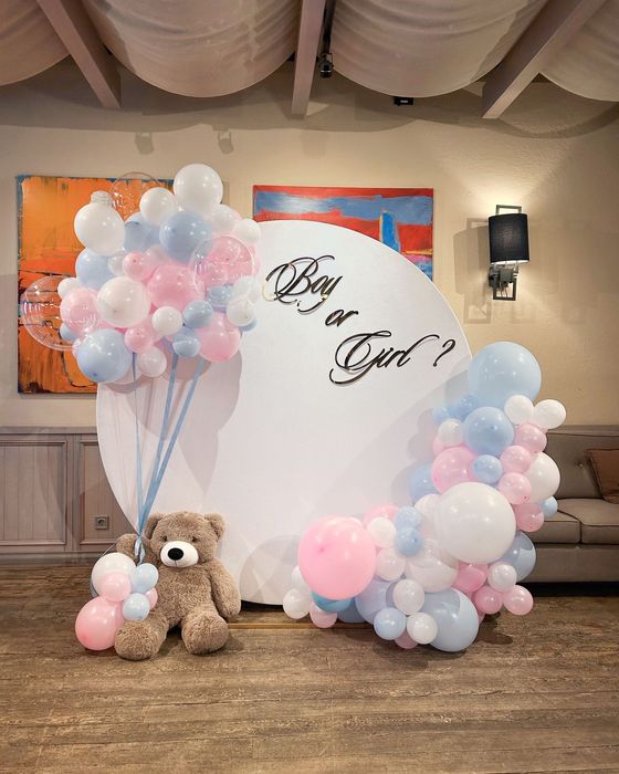 Фотозона оформление шарами баннер