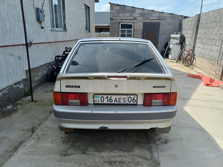 Автомобиль ваз 2114