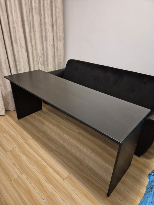 Birou negru 4 bucăți 188x60 cm 150x60 cm 160x50 cm si 180x60 cm
2 - 187 x 60 x 8
3 - 150 x 60 x 80
4 - 160 x 50 x 80