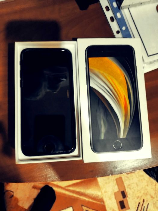 Айфон se 2020г 124гб