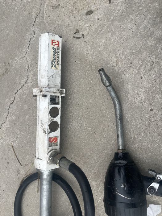 Pompa ulei pneumatica