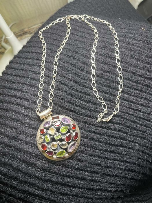 Продам кулон серебро.