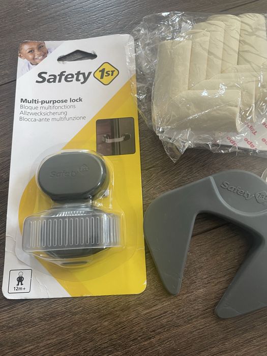 Комплект обезопасители и предпазители за деца