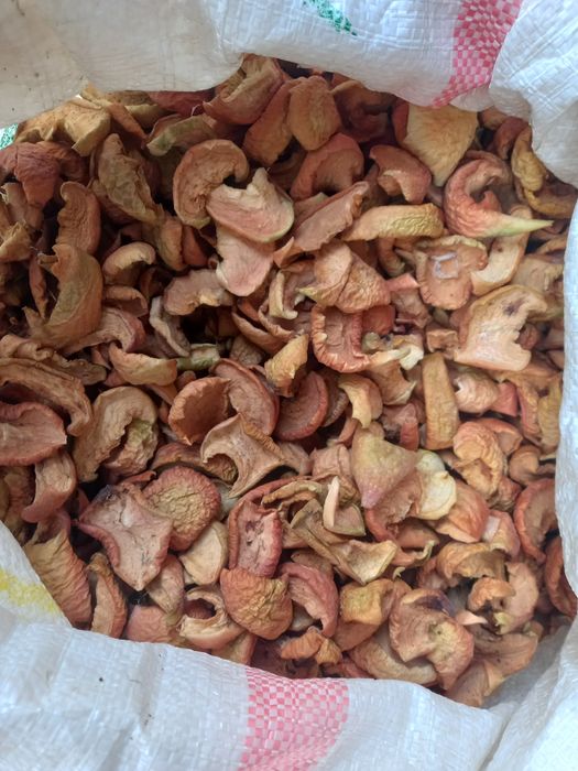 Алма қақ сатылады