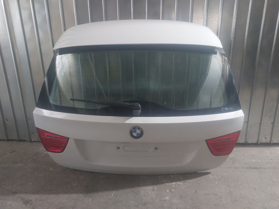 Haion cu luneta BMW E91 LCI Facelift culoare A300 Alpinweiss
