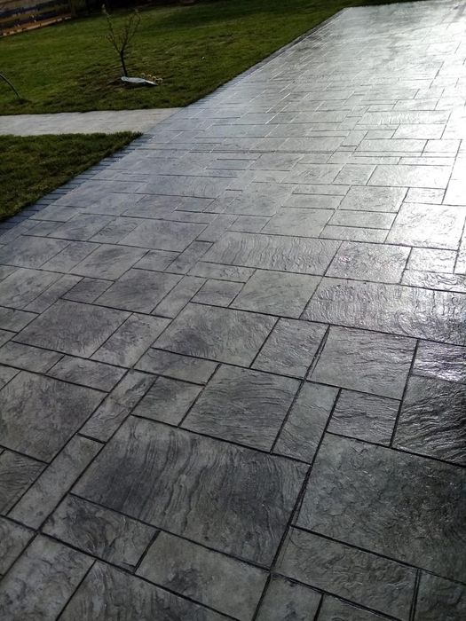 Executam beton amprentat
