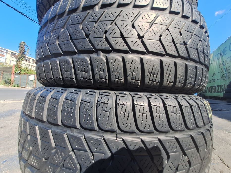 2 anvelope iarna 215/65r16 Pirelli 2521 Montaj Gratuit