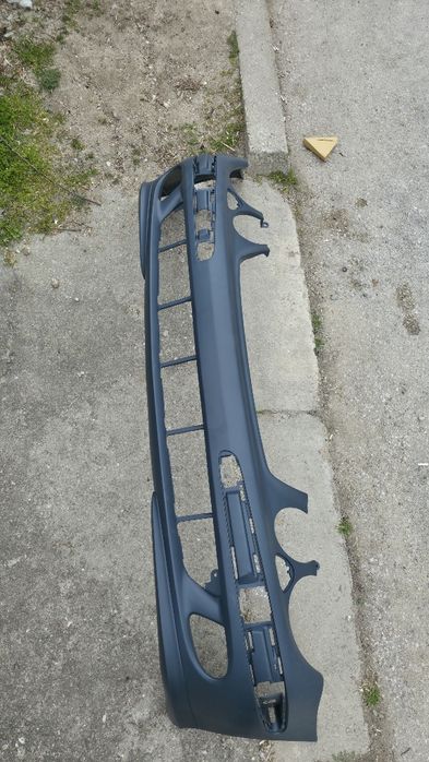 Предна броня за w211